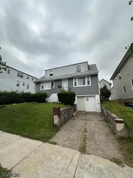 984 E 26th St, Paterson, NJ 07513