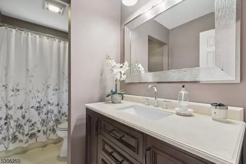 15 Gatehouse Rd, Bedminster, NJ 07921 photo 24