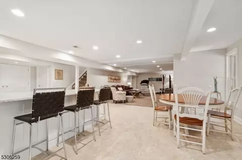 15 Gatehouse Rd, Bedminster, NJ 07921 photo 25