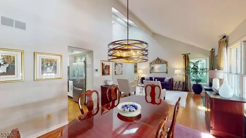 15 Gatehouse Rd, Bedminster, NJ 07921 photo 9