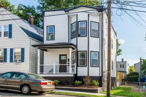 25 Tichenor Ter, Irvington, NJ 07111