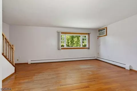 32 Evergreen Ave, Wanaque Boro, NJ 07420 photo 7