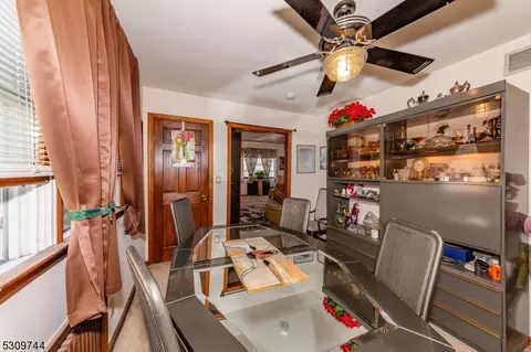 37 William St, Wallington, NJ 07057 photo 9