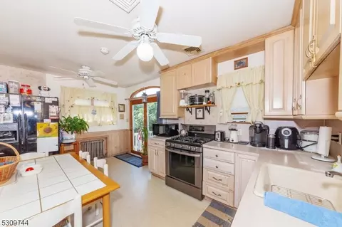 37 William St, Wallington, NJ 07057 photo 12