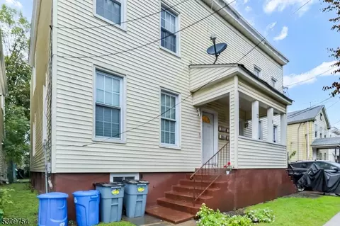 21 Lafayette St, West Orange, NJ 07052
