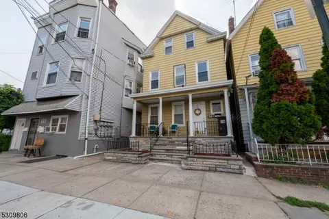 524 1st Ave, Elizabeth, NJ 07202
