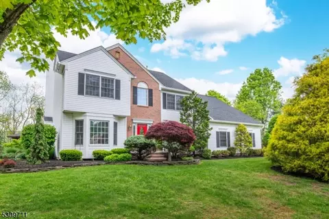 7 Blue Grass Ln, Hackettstown, NJ 07840