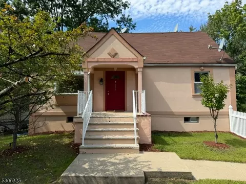 259 Valley Rd, Wayne, NJ 07470