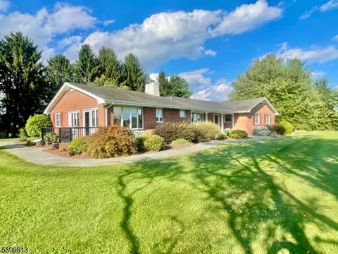 384 Delaware Rd, Blairstown, NJ 07825
