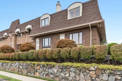 575 Grove St #A8, Clifton, NJ 07013