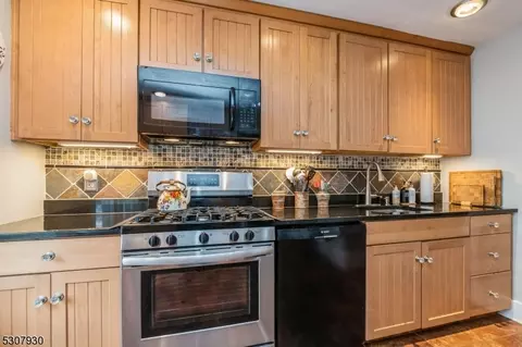 224 Fairview Ave, Middlesex, NJ 08846 photo 18