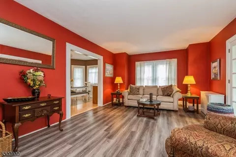 224 Fairview Ave, Middlesex, NJ 08846 photo 9