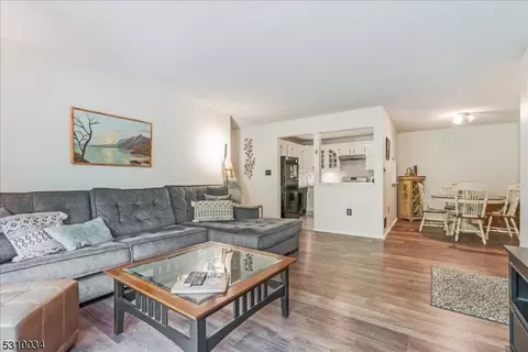 29 Baldwin Ct, Basking Ridge, NJ 07920 photo 5