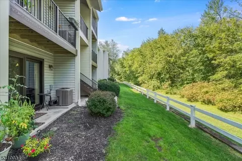 29 Baldwin Ct, Basking Ridge, NJ 07920 photo 15