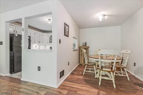 29 Baldwin Ct, Basking Ridge, NJ 07920 photo 8