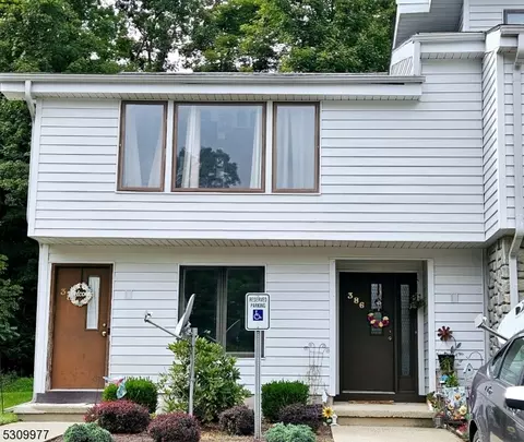 386 Mohegan Ci, Lafayette, NJ 07848