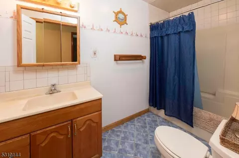 8 Phillips Rd, West Milford Twp, NJ 07421 photo 32