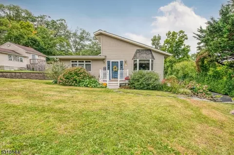 8 Phillips Rd, West Milford Twp, NJ 07421 photo 3