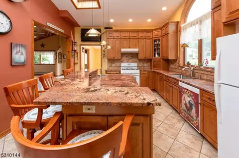 8 Phillips Rd, West Milford Twp, NJ 07421 photo 22