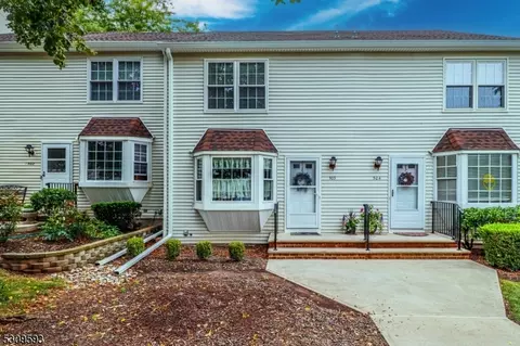 503 Wedgewood Cir, Flemington, NJ 08822
