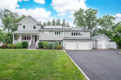 15 John Henry Dr, Montville, NJ 07045