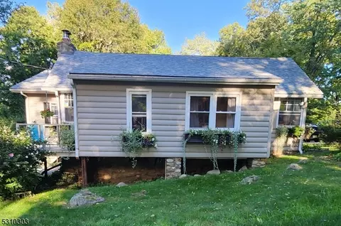 160 Coon Den Rd, Vernon Twp, NJ 07422