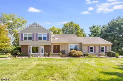 26 Valley Rd, Roxbury Twp, NJ 07876