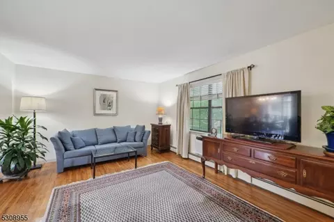 768 Springfield Ave #B8, Summit, NJ 07901 photo 3