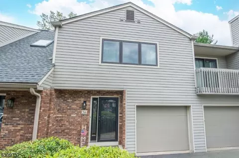 26 Spruce Run, Ramsey, NJ 07446