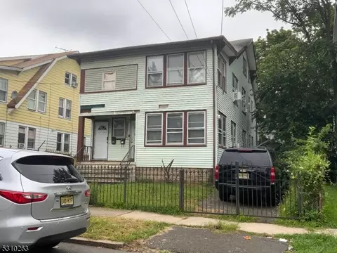 59 Grumman Ave, Newark, NJ 07112