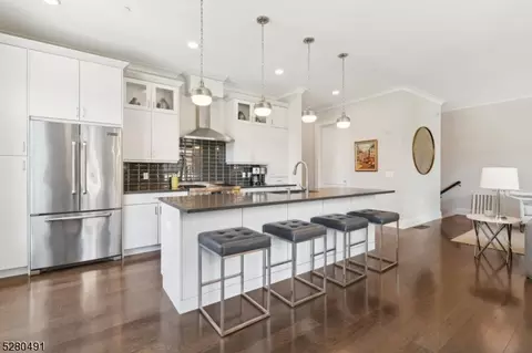 33 Green Village Rd4301 #4301, Madison, NJ 07940