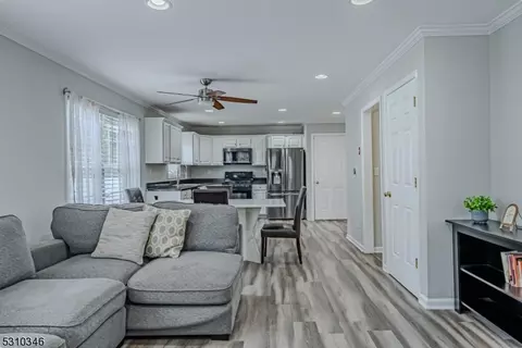 8 Spruce St, Dover, NJ 07801 photo 10