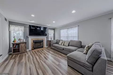 8 Spruce St, Dover, NJ 07801 photo 8