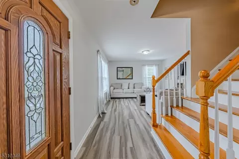 8 Spruce St, Dover, NJ 07801 photo 4