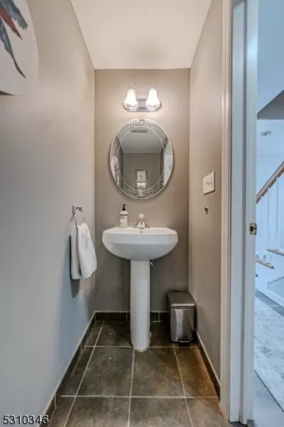 8 Spruce St, Dover, NJ 07801 photo 18