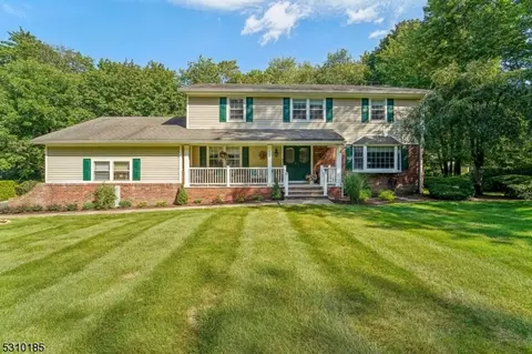 466 Massey Ct, Wyckoff, NJ 07481