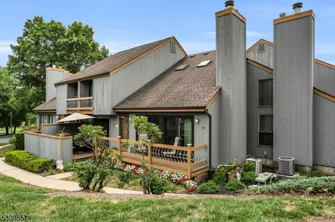 127 Tulip Ln, Basking Ridge, NJ 07920