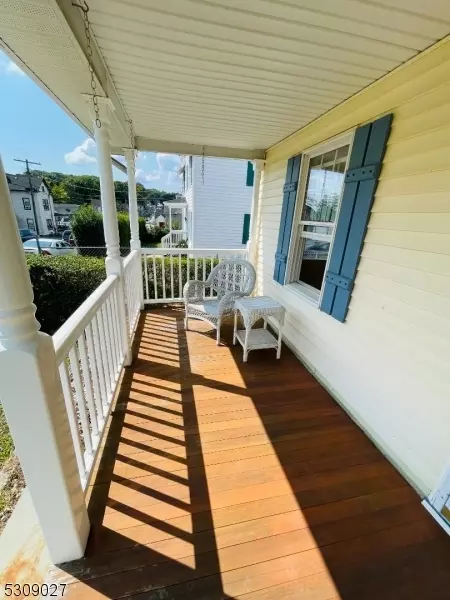 27 E Chrystal St, Dover, NJ 07801 photo 16