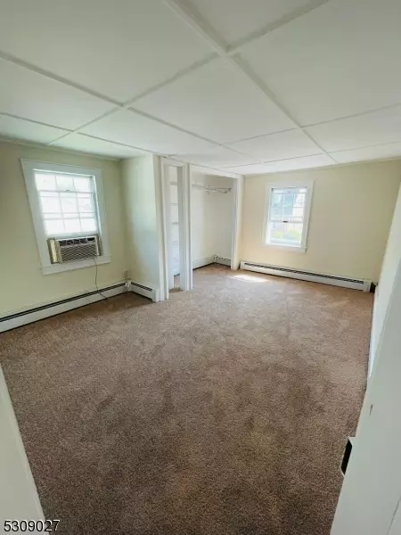 27 E Chrystal St, Dover, NJ 07801 photo 10