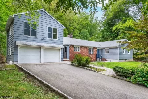 150 Kinnelon Rd, Kinnelon, NJ 07405