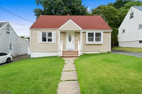 33 Sperling Rd, Clifton, NJ 07013