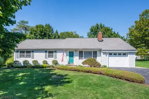 11 Harmony Rd, Randolph, NJ 07869