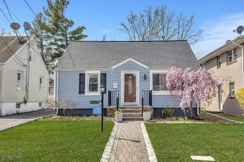 123 Highfield Rd, Woodbridge Twp, NJ 07067