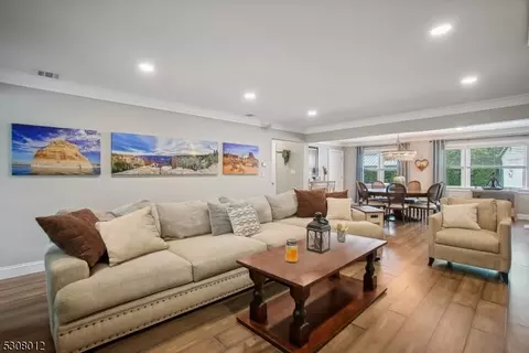 304 Northview Ter, Springfield, NJ 07081 photo 3