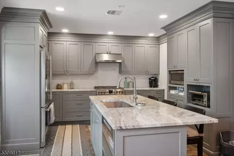304 Northview Ter, Springfield, NJ 07081 photo 7