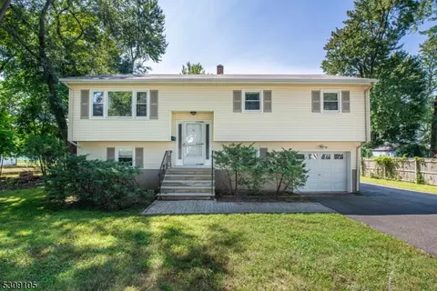 21 Groverville Rd, Parsippany-troy Hills Twp, NJ 07054