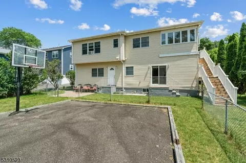 157 Perry St, Dover, NJ 07801 photo 5