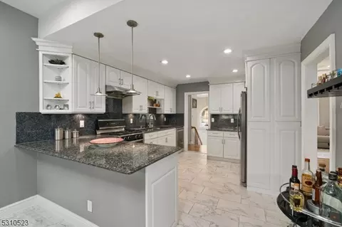 157 Perry St, Dover, NJ 07801 photo 7