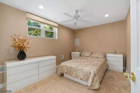 157 Perry St, Dover, NJ 07801 photo 16