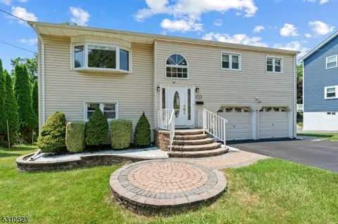 157 Perry St, Dover, NJ 07801